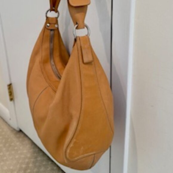 VINTAGE TOD'S TAN LEATHER HOBO BAG HANDBAG * MADE IN ITALY - Picture 8 of 15